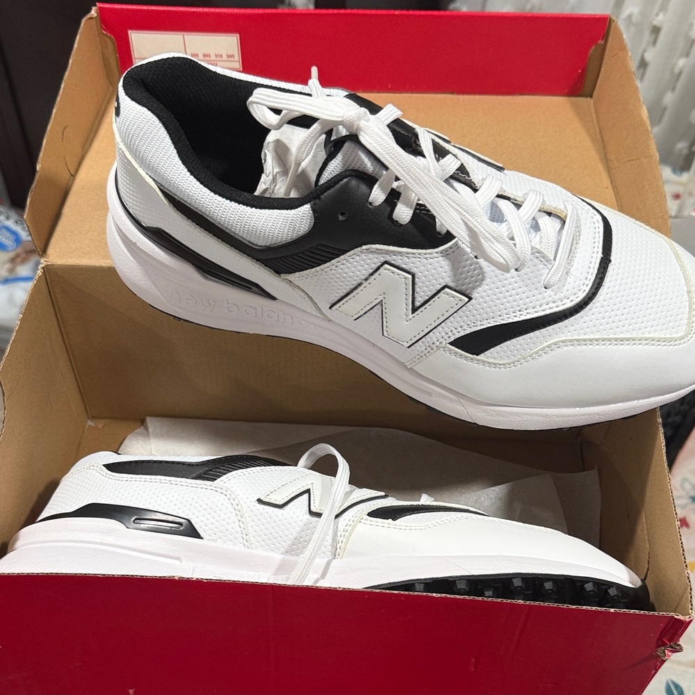 New Balance Black and White Athletic Shoes
